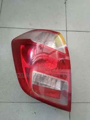 Toyota Ractis SCP 100 Tail Light