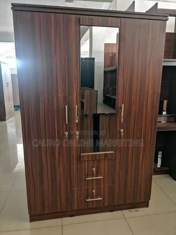 New Melamine 6*4 Ft Cupboard 3 Door Wardrobe