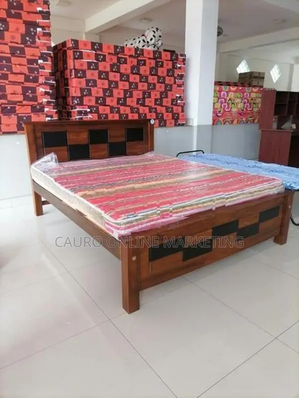 New Teak Box Bed with Hybrid Mattress 6*5 Queen Size