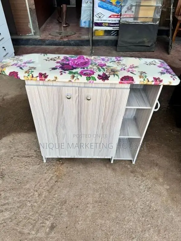 Modern American White S/rk Full Iron Cupboards