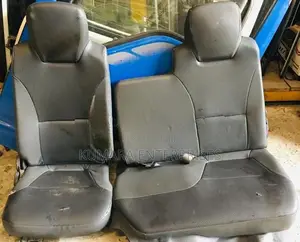 Isuzu Box Model Seat Set