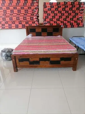 New Teak Box Bed with Hybrid Mattress 6*5 Queen Size