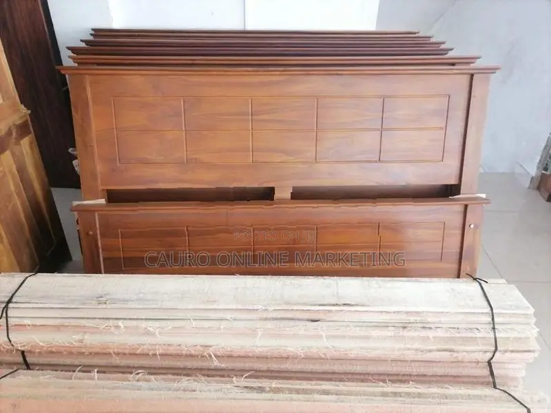 New Teak Box Bed with Hybrid Mattress 6*5 Queen Size