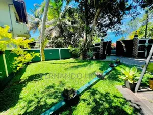 Katunayaka Nice & Beautiful Garden Has Single Story House For Sale