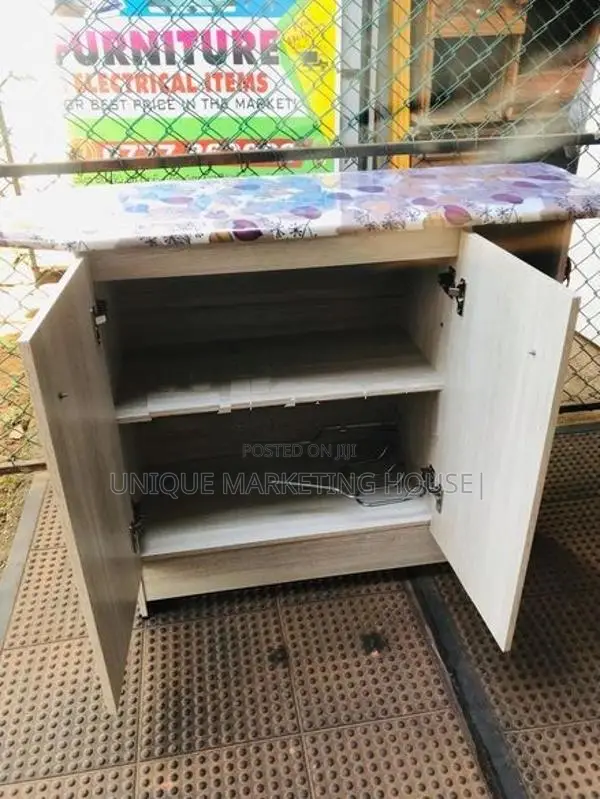 Modern American White S/rk Full Iron Cupboards