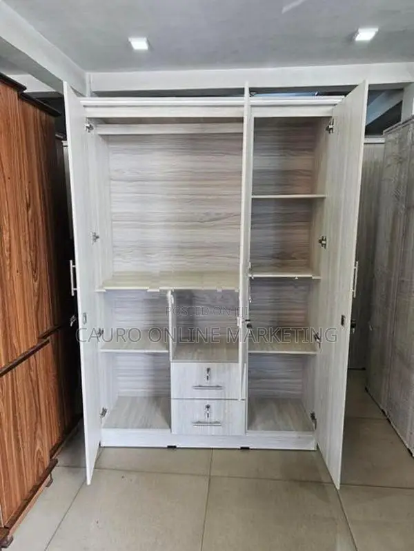 New Melamine Wardrobe 3 Door Cupboard 6*4 Ft