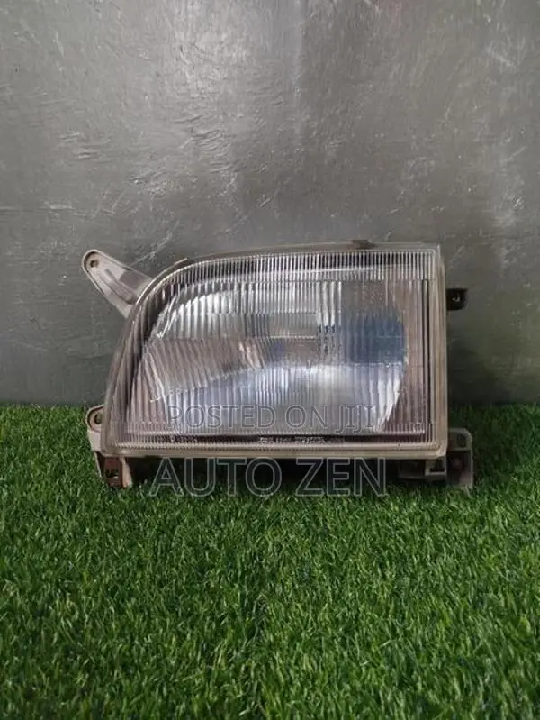 Dolphin Hiace 172 Headlight