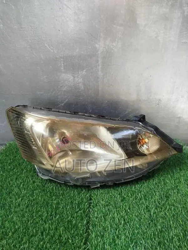 NV200 Headlight