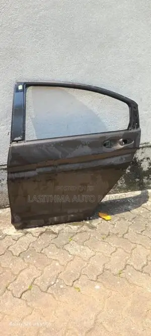 Grace Rear Door