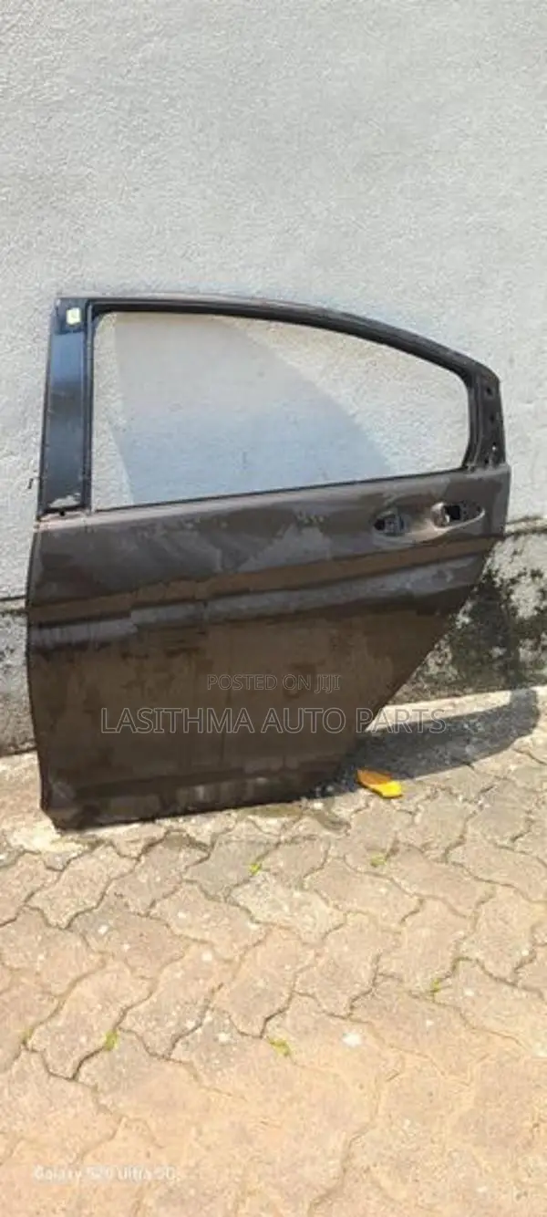 Grace Rear Door