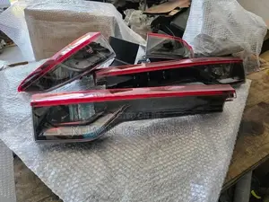 Honda Vezel Rear Tail Light Genuine Brand New GP5 Head Recon