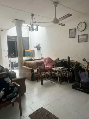 Sale Mount Lavinia Single Story House With 3 Parking (S141)