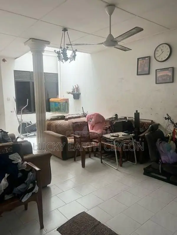 Sale Mount Lavinia Single Story House With 3 Parking (S141)