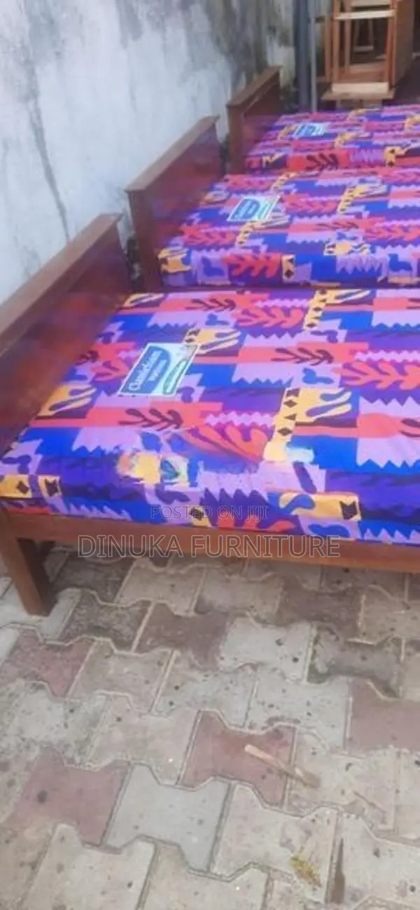 Bed 6ft 4ft