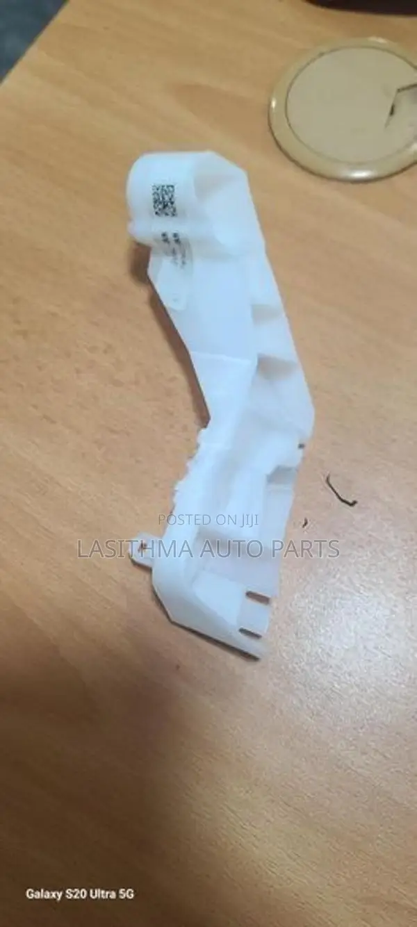 Montero Front Bumper Retainer