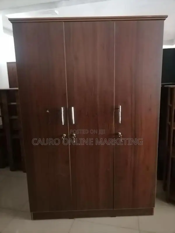 New Melamine 3 Door Cupboard 6*4 Ft Wardrobe