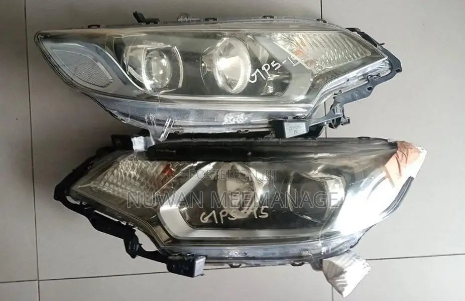 Honda Vezel Rear Tail Light Genuine Brand New GP5 Head Recon
