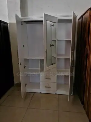 New White Colour 6*4 Wardrobe 3 Door Cupboard