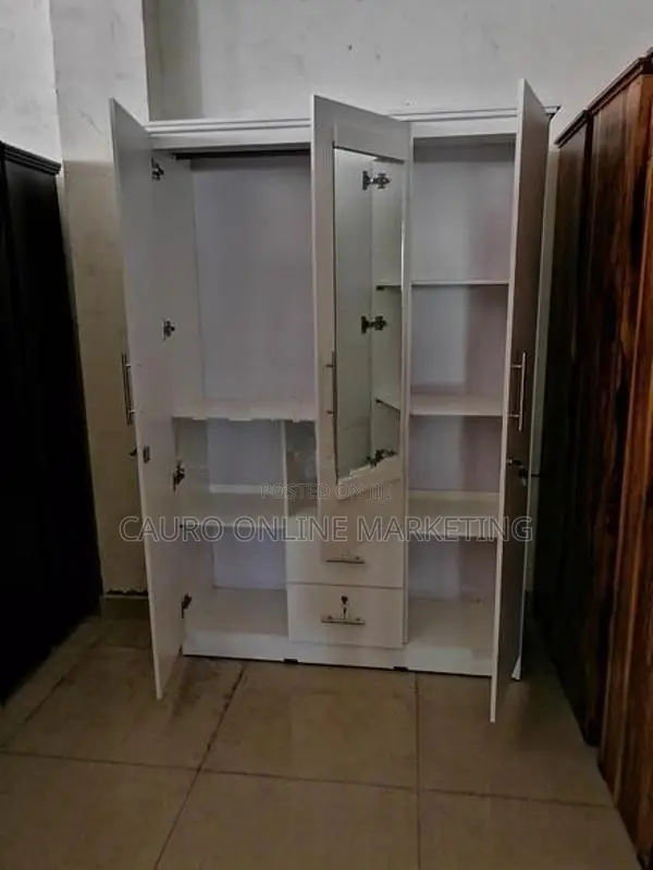 New White Colour 6*4 Wardrobe 3 Door Cupboard