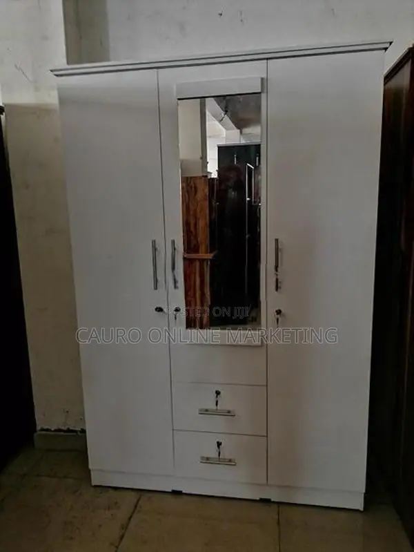 New White Colour 6*4 Wardrobe 3 Door Cupboard