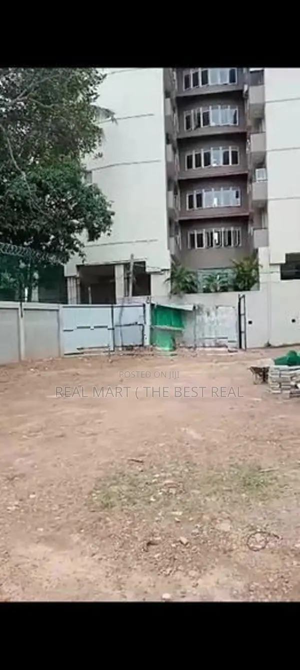 Colombo 5 : 35 Perches Land for Sale at Wijekumarathunga Mawatha
