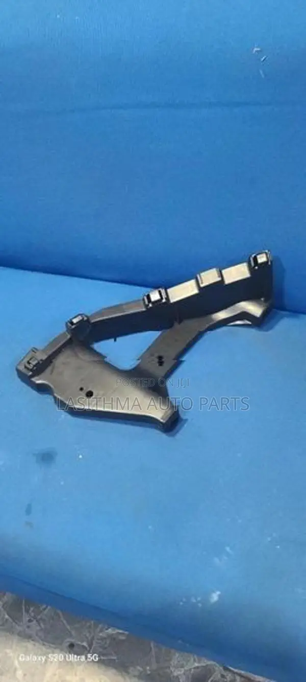 Civic Head Light Bracket