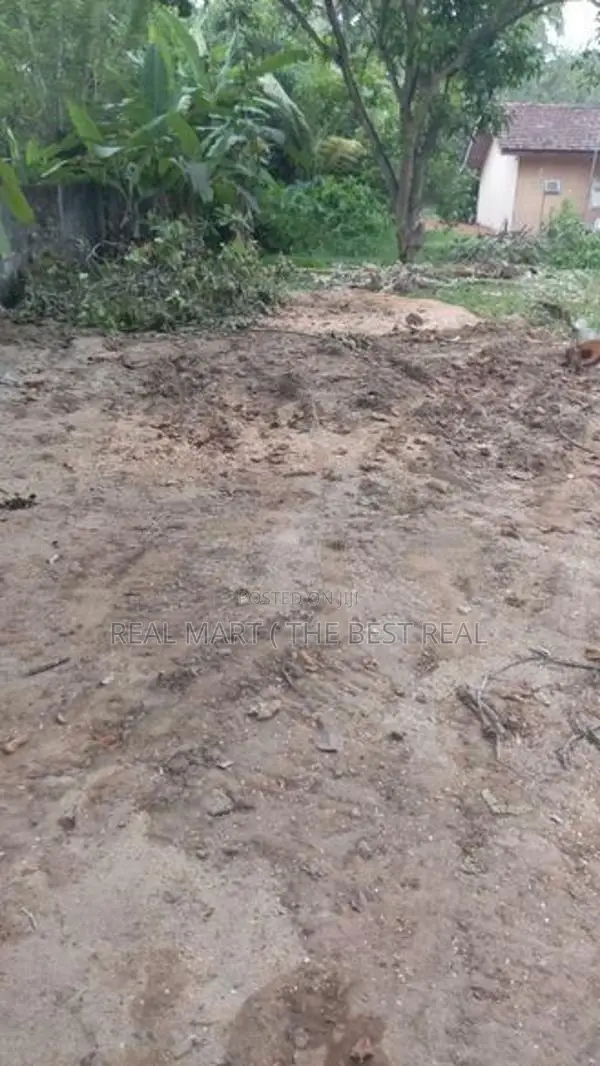 Ja Ela 44 Perches Commercial Land for Sale