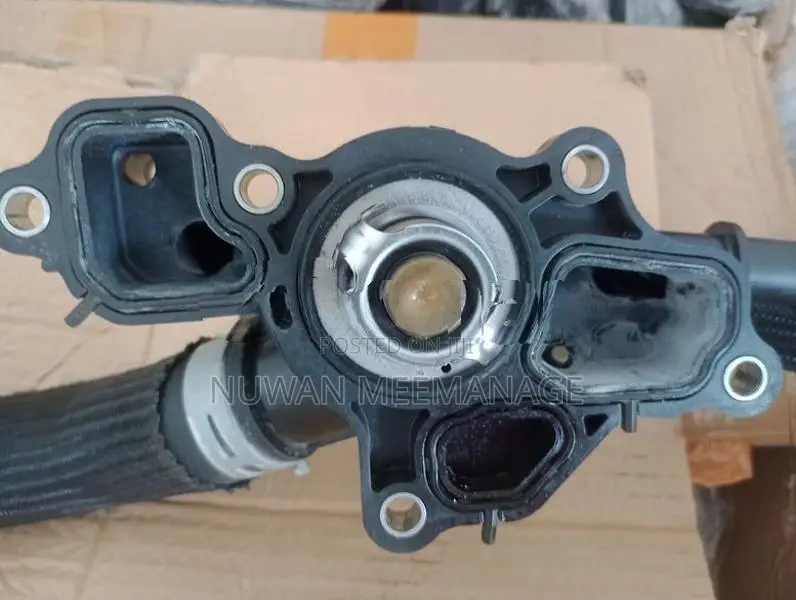 Nissan X Trail T32 Thermostat valve Water Outlet