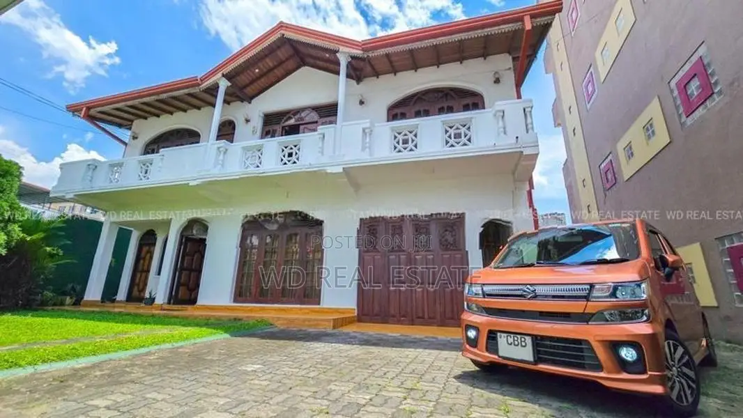 Dehiwala Galle Road Facing 17 Perch 8BR Commercial Property For Sale