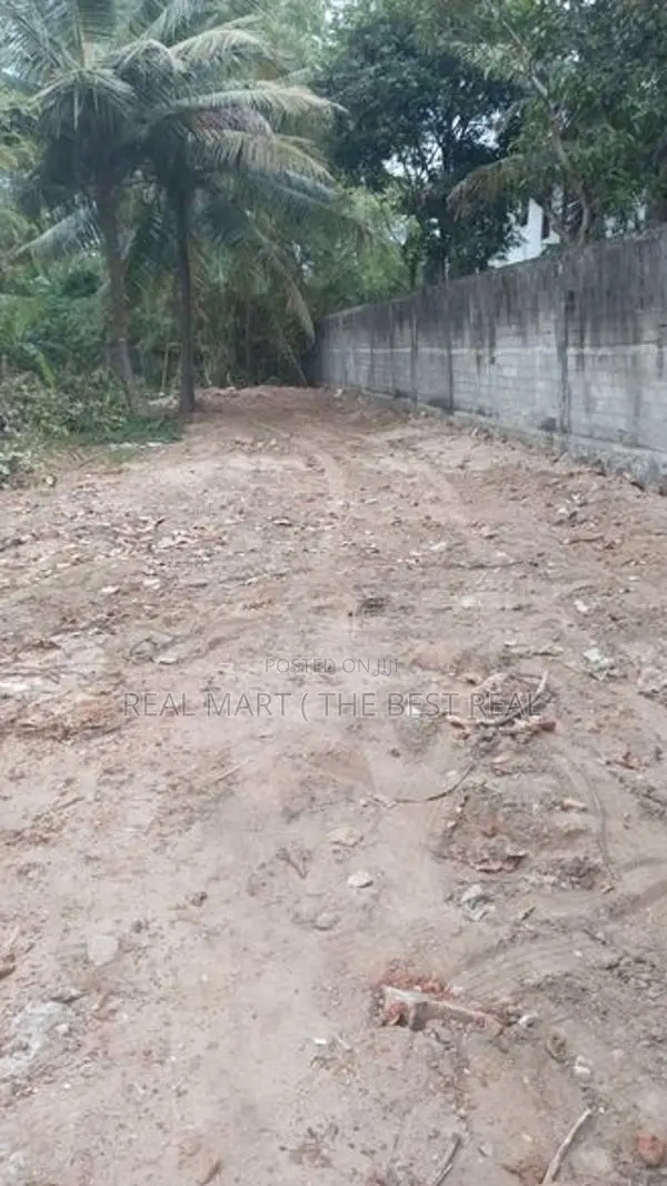 Ja Ela 44 Perches Commercial Land for Sale