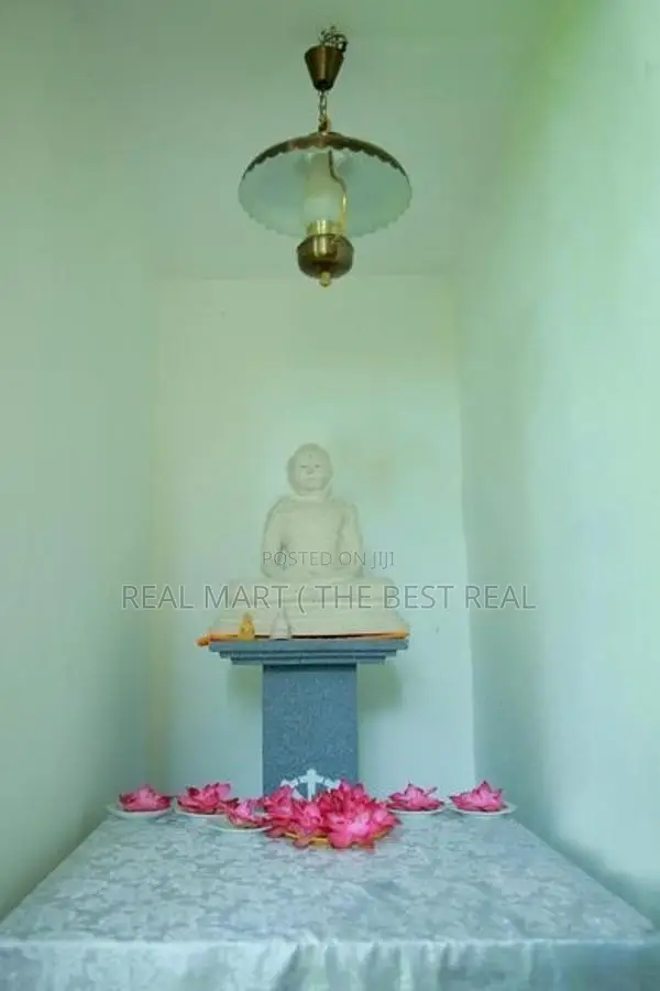 Minuwangoda 3BR (145P) Luxury House for Sale