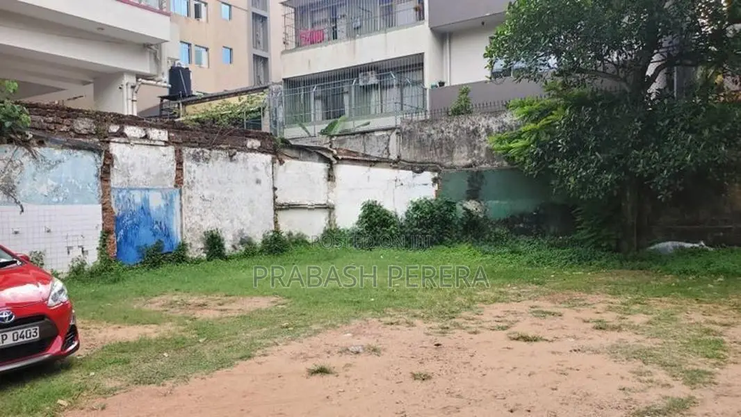 22 Perches Land for Sale in Colombo 04.