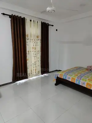 Piliyandala : New 6BR (16P) Luxury House for Sale at Wewala