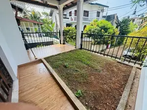 HOUSE FOR SALE IN BATHRHARAMULLA-HS-236