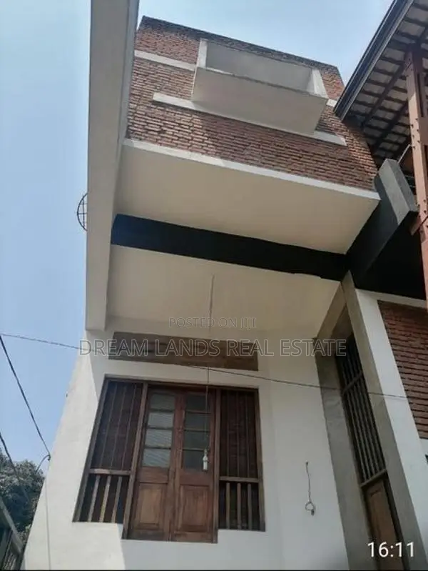☆ Piliyandala 2 Storey House for Sale ( Rs-218)