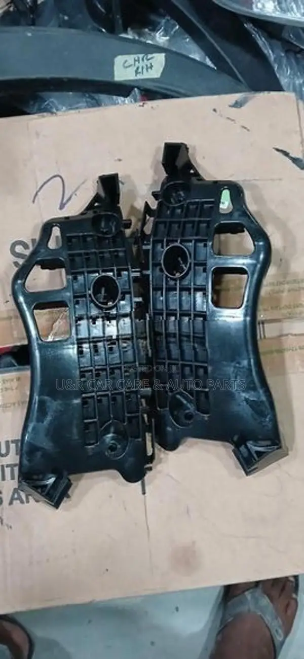 Toyota CHR Front Buffer Retainer