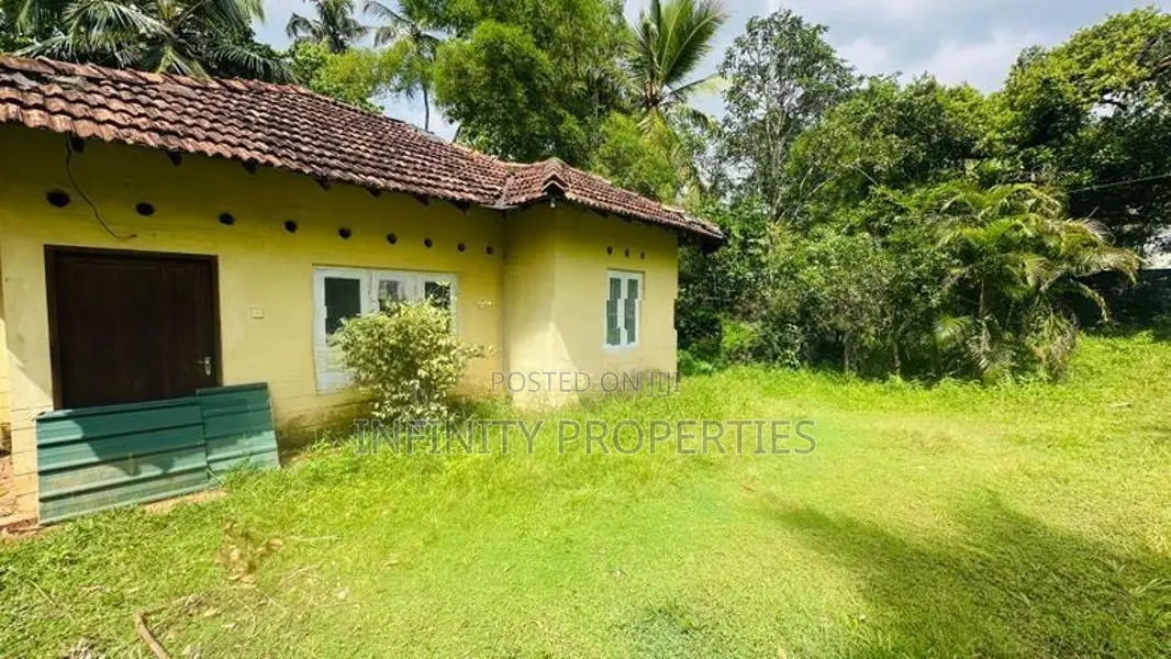 (AFA130 )74.8 p Bare Land Sale At Hokandara Thalawathugoda