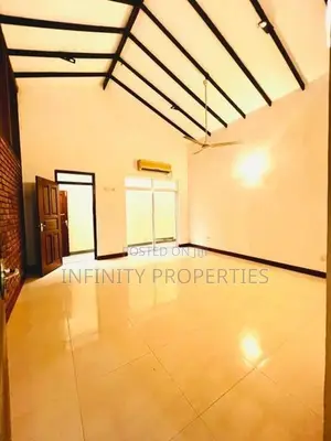 Single storied house for sale at Raththanapitiya.