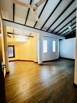 Single storied house for sale at Raththanapitiya.