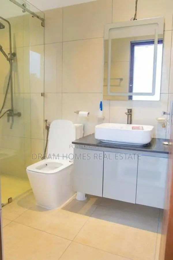 Luxury House In Battaramulla