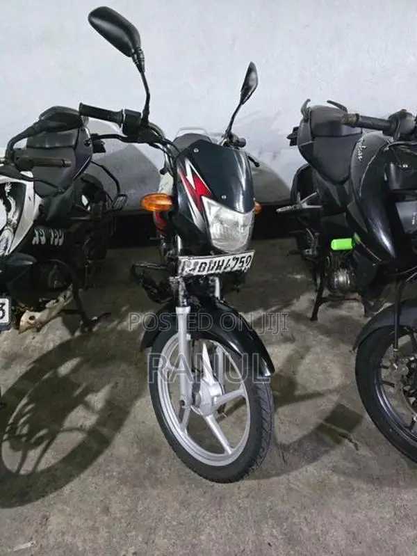 Bajaj CT100 2018