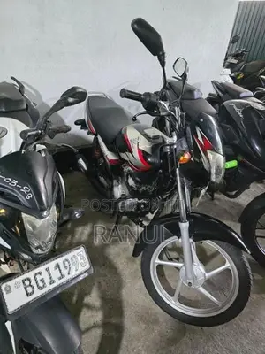 Bajaj CT100 2018