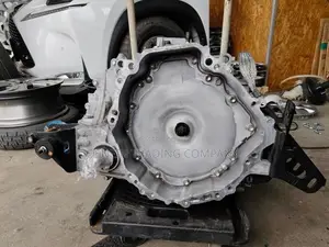 Voxy Noah Esquire Gear Box