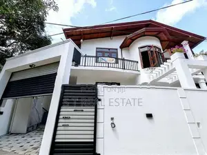 Newly Build Luxury 2 Storey House for Sale in Piliyandala
