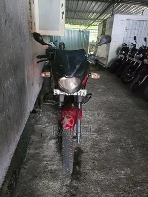 Bajaj Pulsar 180 2016