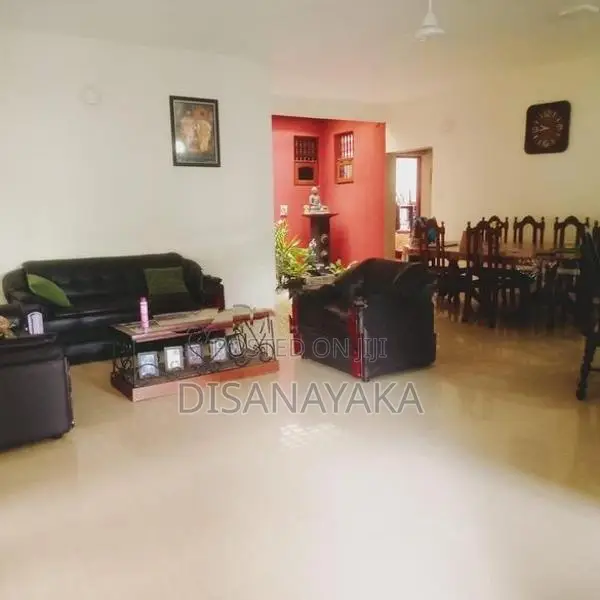 House for Sale Nugegoda Mirihana Ds2533