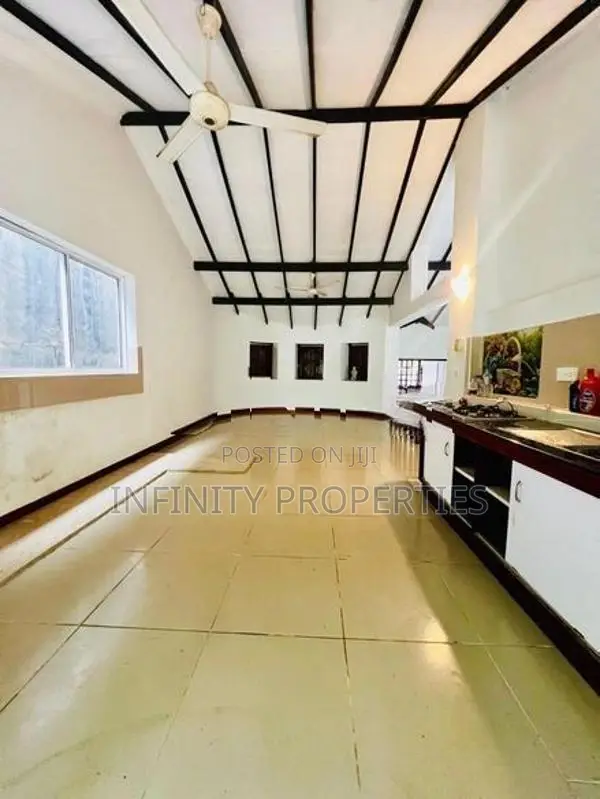 (NNI-188) Two storied house for sale at Raththanapitiya.