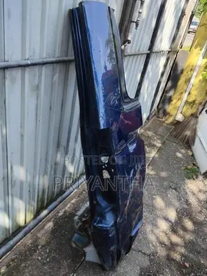 Toyota KDH Rear Right Body Panel/body Cut