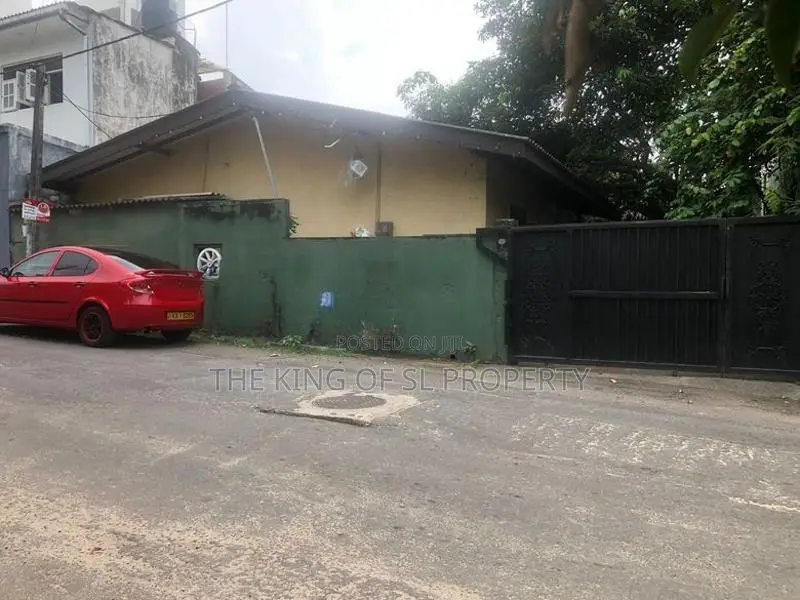 Land for sale in Colombo 05
