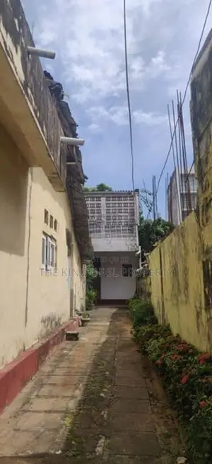 Land for sale in Dehiwala